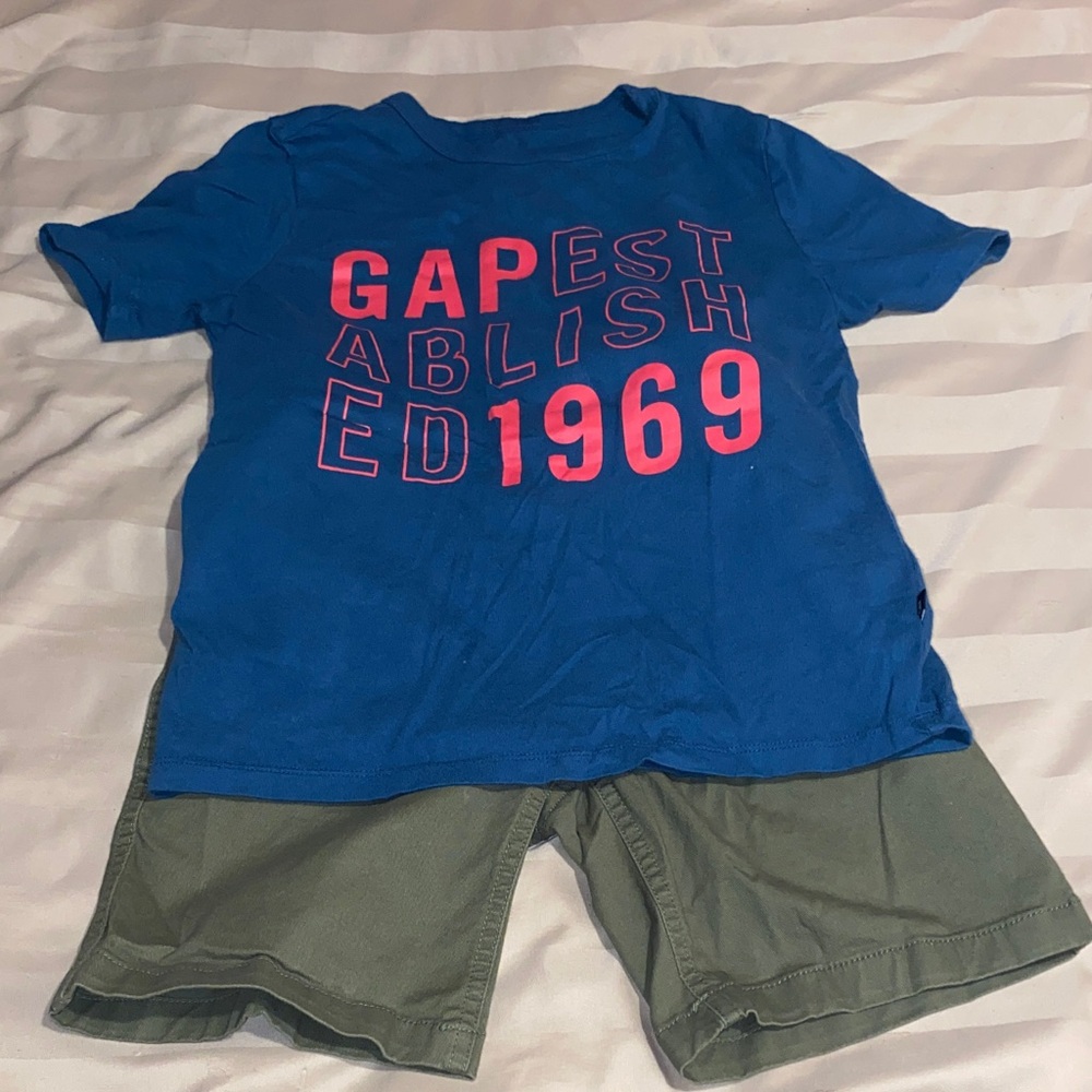 GAP Kids Blue Tee with Pink Graphic